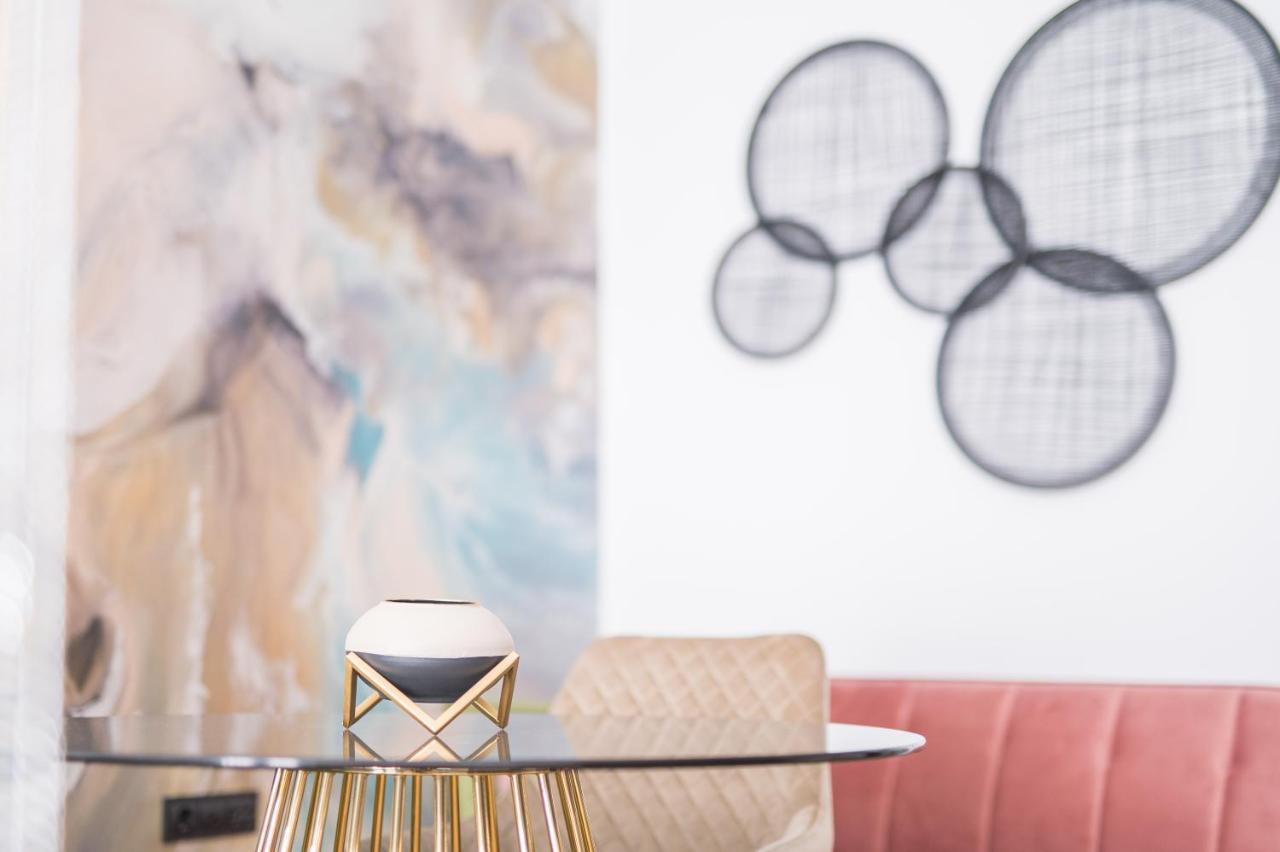 אלמריה Boutique Apartments- La Gloria 1908 מראה חיצוני תמונה