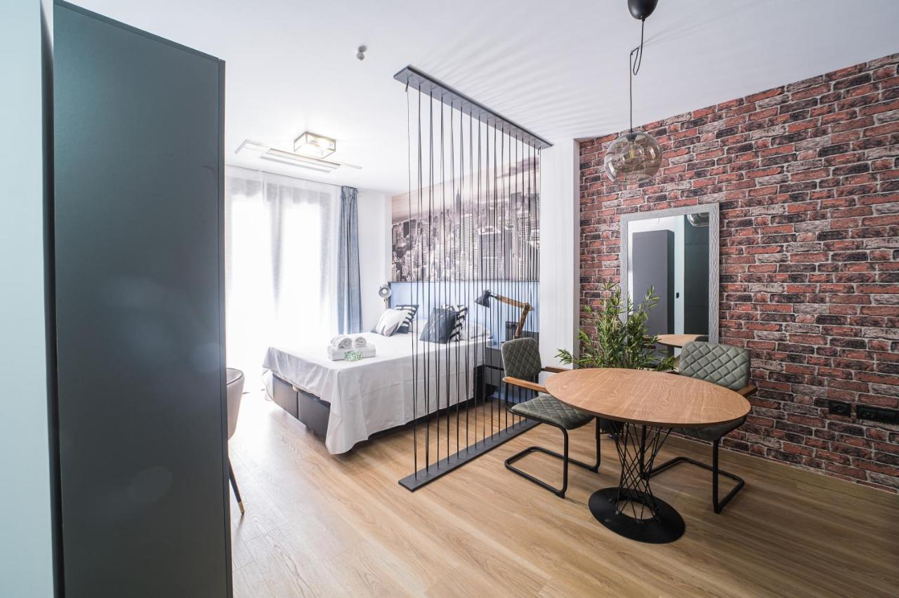 אלמריה Boutique Apartments- La Gloria 1908 מראה חיצוני תמונה